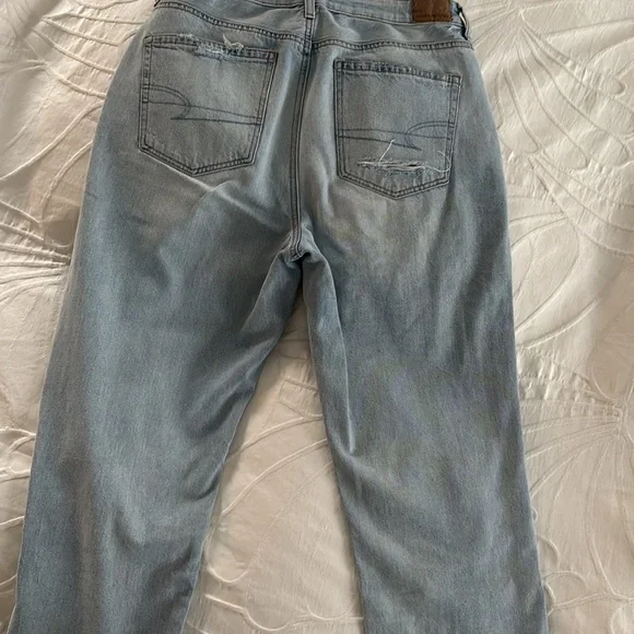 American Eagle Light Blue Jeans - Picture 3 of 6